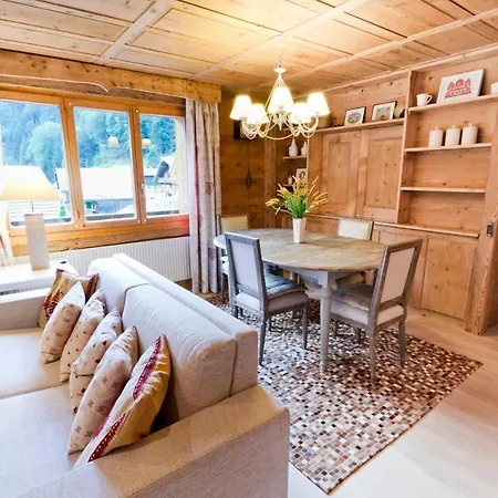 Villa Beautiful And Luxurious Chalet In Champery, Portes Du Soleil, Swiss Alps. Peaceful Location With Stunning Views Champéry