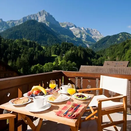 Beautiful And Luxurious Chalet In Champery, Portes Du Soleil, Swiss Alps. Peaceful Location With Stunning Views 빌라