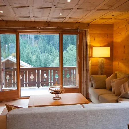 Beautiful And Luxurious Chalet In Champery, Portes Du Soleil, Swiss Alps. Peaceful Location With Stunning Views * 샘페리