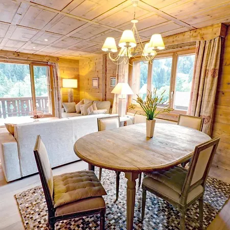 Beautiful And Luxurious Chalet In Champery, Portes Du Soleil, Swiss Alps. Peaceful Location With Stunning Views 샘페리